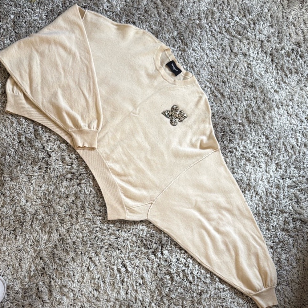 Cream Crop Sweatshirt with Butterfly Patch